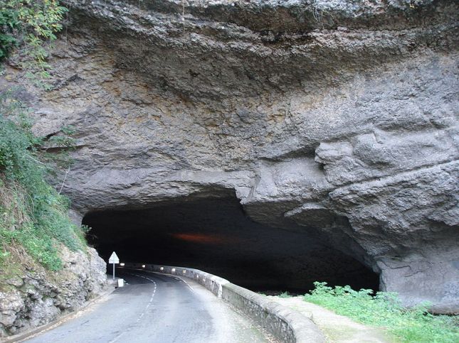 Grotte Du Mas D Azil Ariege